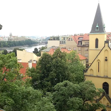 Platan Gæstehus Prag