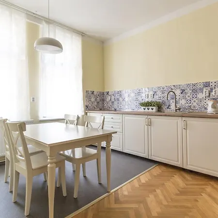 Platan Gæstehus Prag