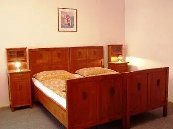 Platan Pensionat Prag